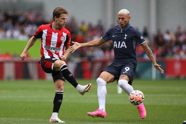 与C罗并列 与C罗并列